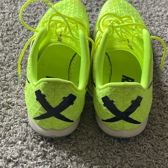 Athletic gym shoes main image 4